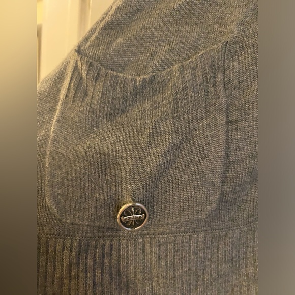 Guess small Gray Poncho With Pockets - Picture 3 of 7